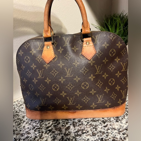 Louis Vuitton Alma bag - Picture 3 of 6